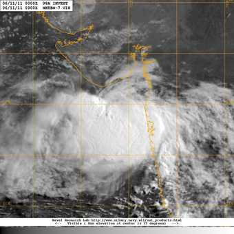 20110611_0300_meteo7_x_vis1km_high_98AINVEST_30kts-1000mb-195N-715E_100pc.jpg