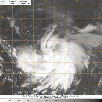 20110711.1432.mtsat2.x.ir1km_bw.08WEIGHT.30kts-1005mb-181N-1573E.100pc.jpg