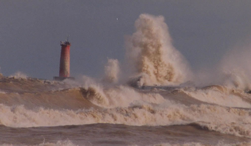 Sheboygan-Lighthouse-NOAA-Station-SGNW3.jpg
