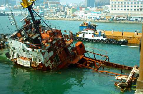 Maemi-wreck.jpg