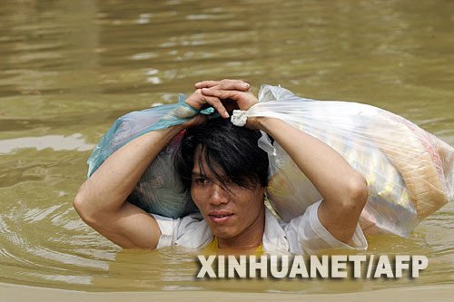 xinsrc_13210040819176711735612.jpg