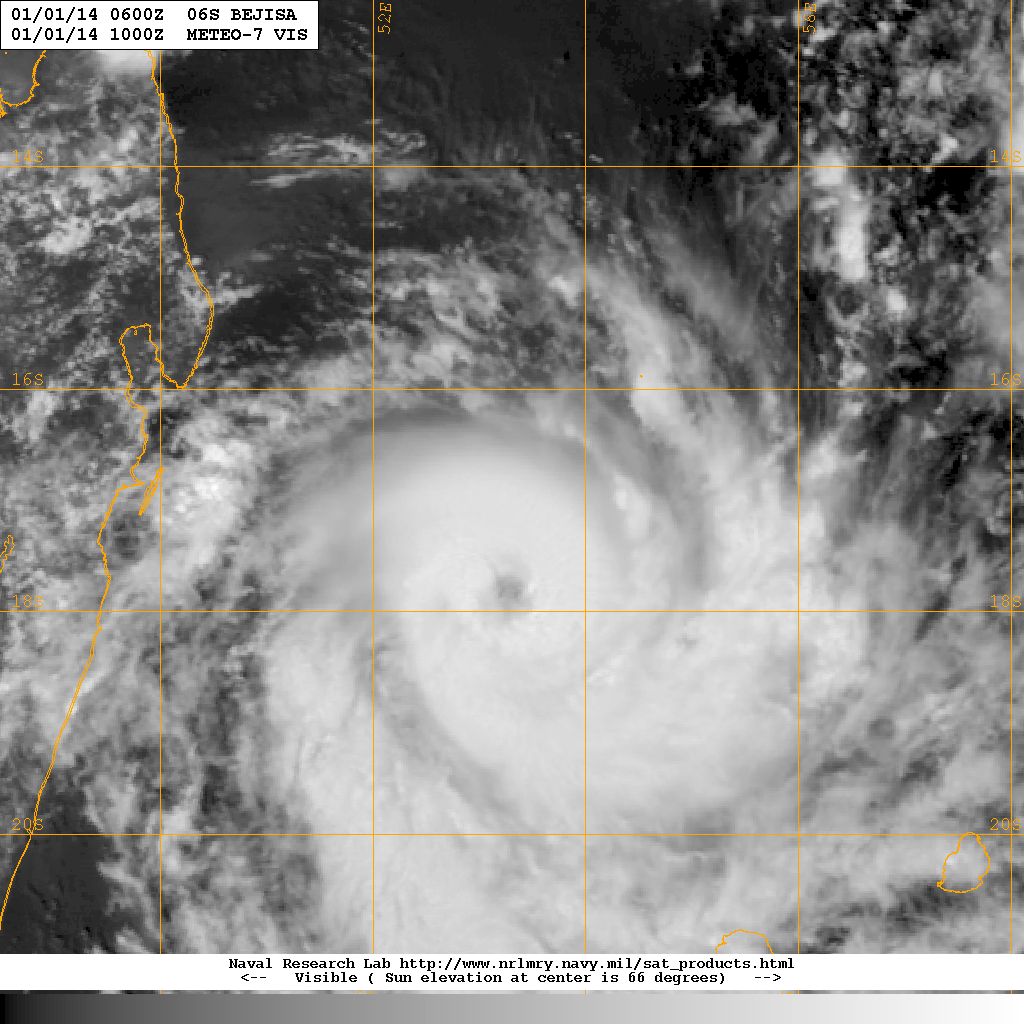 20140101.1000.meteo7.x.vis1km_high.06SBEJISA.90kts-956mb-171S-533E.100pc.jpg