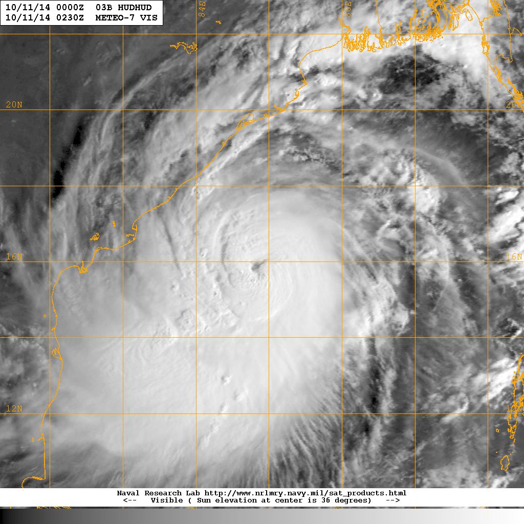 20141011.0230.meteo7.x.vis1km.03BHUDHUD.85kts-959mb-160N-858E.100pc.jpg