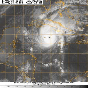 20081108.0715.goes12.x.ir1km_bw.17LPALOMA.70kts-979mb-180N-815W.100pc.jpg