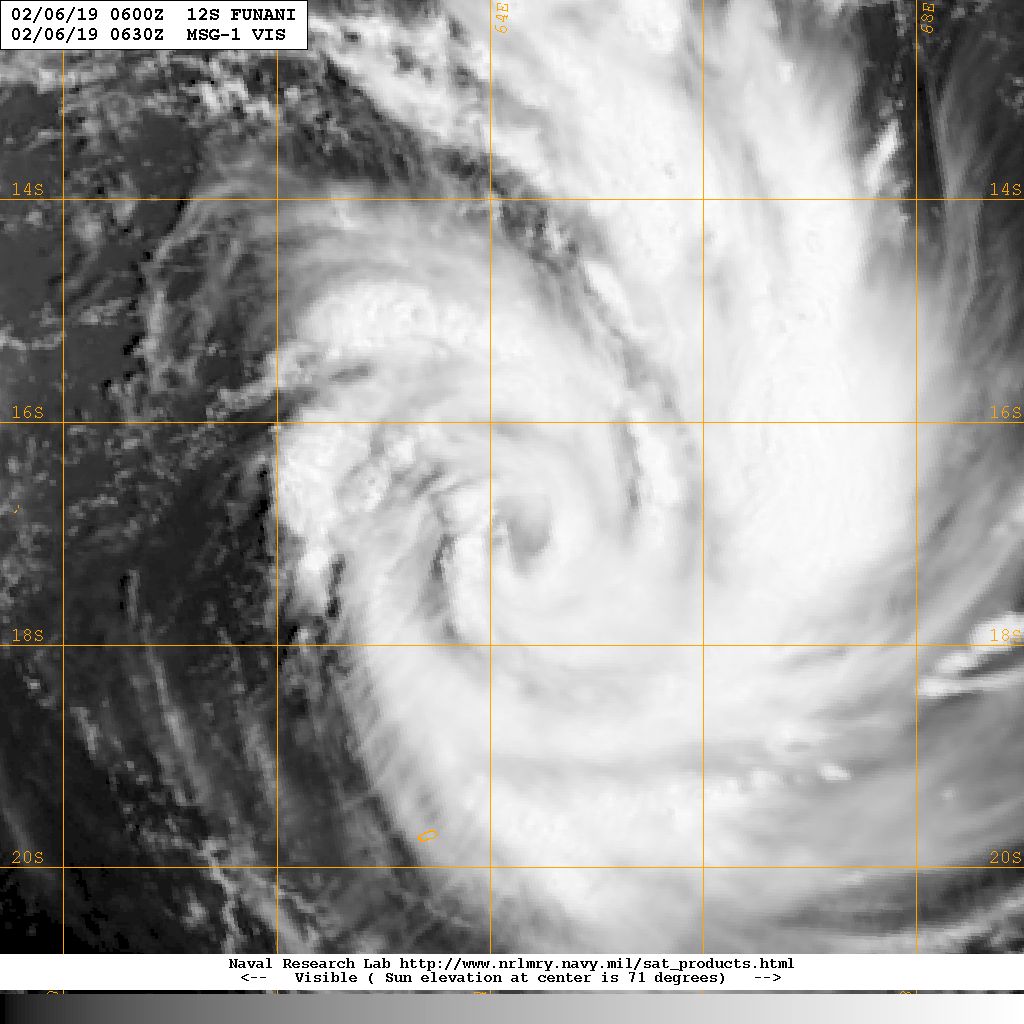 20190206.0630.msg1.x.vis1km_high.12SFUNANI.50kts-985mb-168S-642E.100pc.jpg