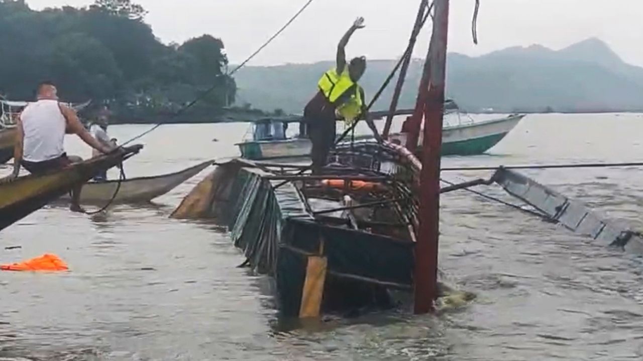 230728095240-04-philippines-boat-capsized-typhoon-doksuri-egay-0727.jpg