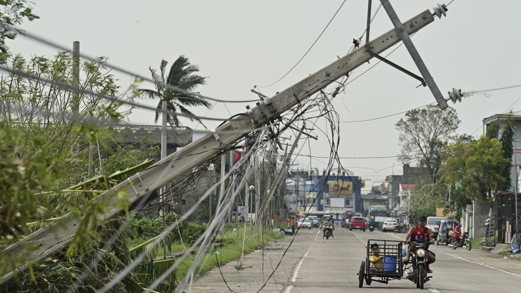 typhoon-yinxing-philippines-roads-1-7103023-1731069285807.jpg