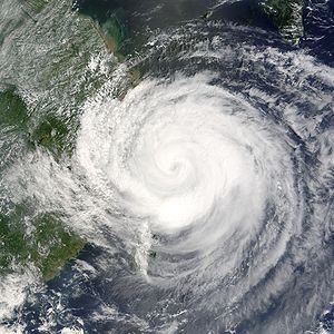 300px-Typhoon_Rananim_2004.jpg