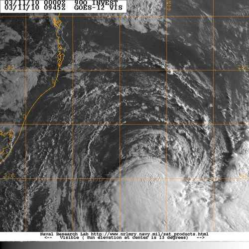 20100311_0945_goes12_x_vis1km_high_90QINVEST_40kts-1000mb-300S-458W_100pc.jpg