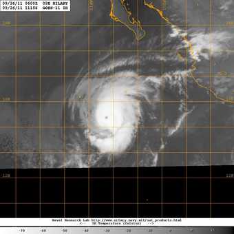 20110926_1115_goes11_x_ir1km_bw_09EHILARY_105kts-959mb-168N-1117W_71pc.jpg