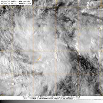 20111009.0632.mtsat2.x.vis1km_high.92WINVEST.20kts-1007mb-80N-1356E.100pc.jpg